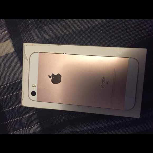 iPhone se - Picture 4 of 7